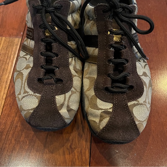 COACH WOMEN SNEAKERS - Picture 2 of 8